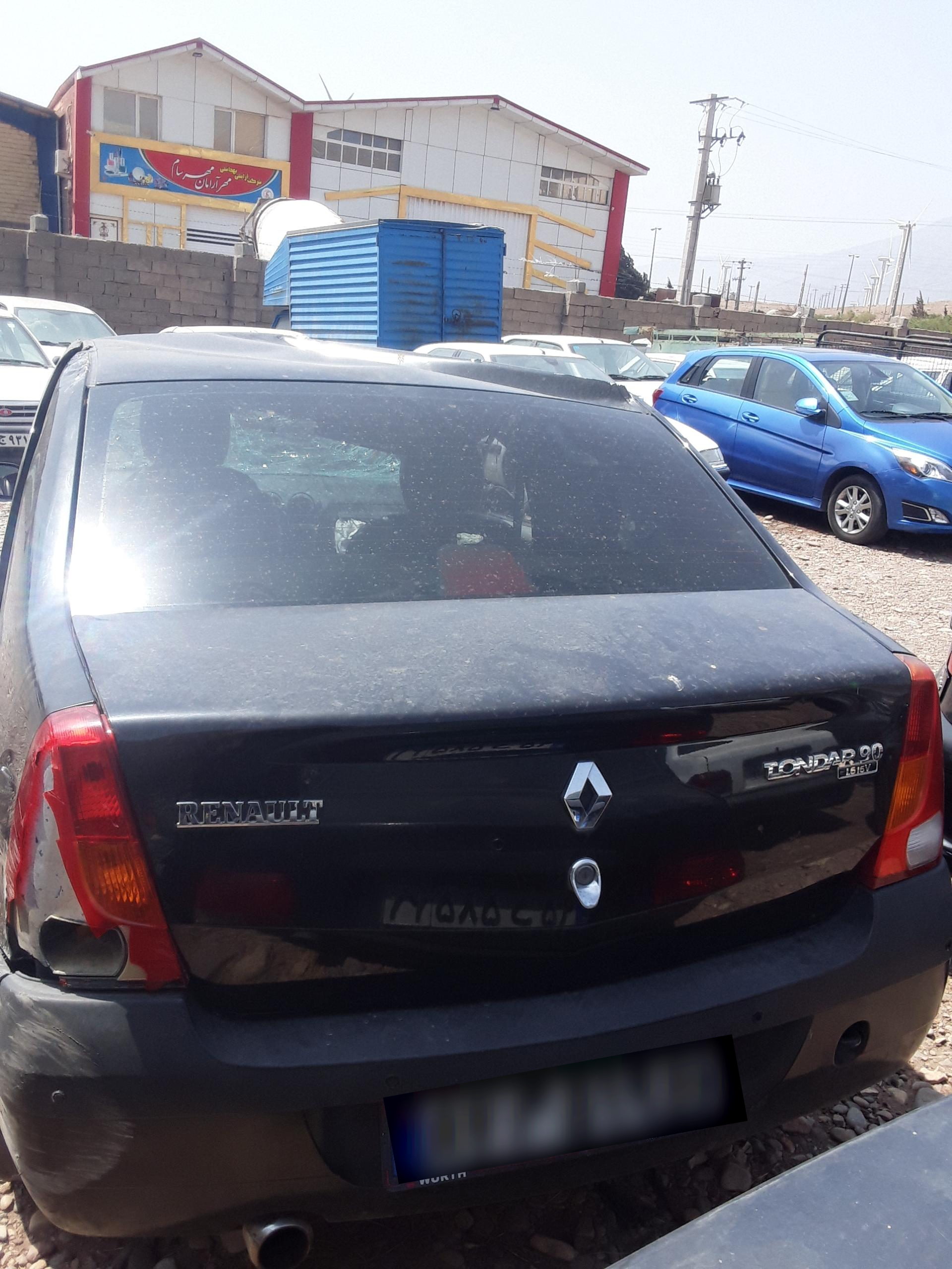 عکس امداد خودرو و جرثقیل مجتمع تعمیرگاهی باقری