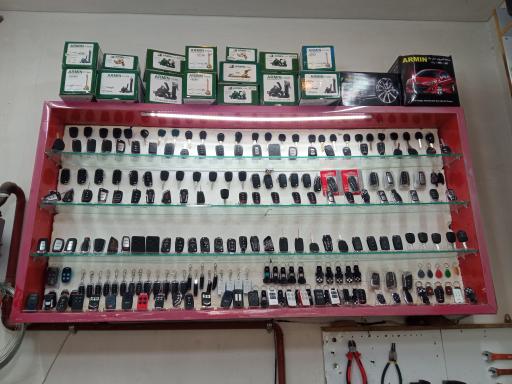 عکس قفل و کلید هاتف