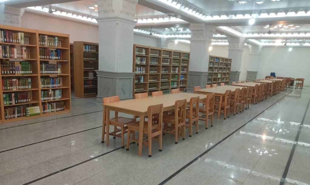 عکس کتابخانه مرکزی دارالعلوم زاهدان