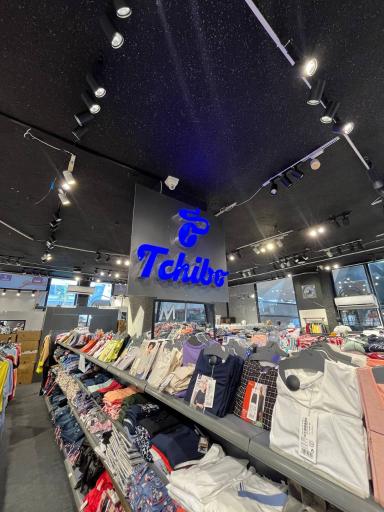 عکس فروشگاه منیکاس