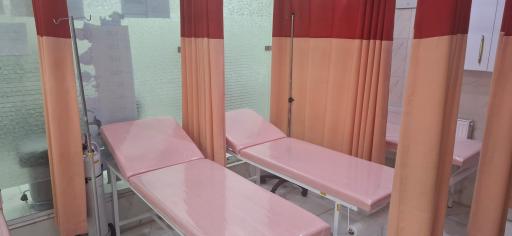 عکس درمانگاه شبانه روزی دانا