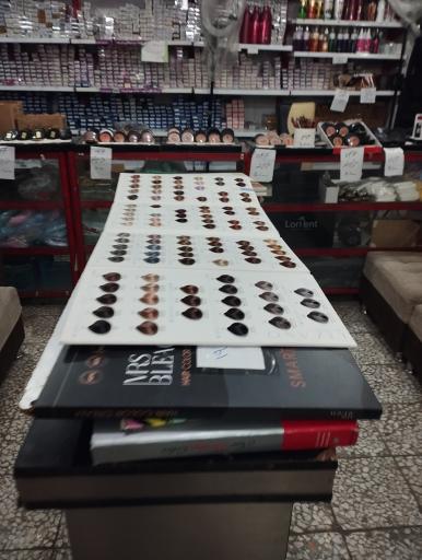 عکس گالری آرایشی خشنود