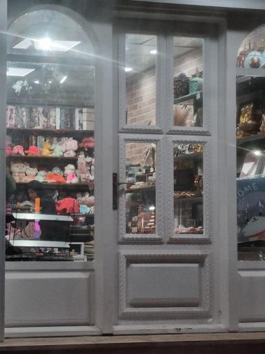 عکس فروشگاه کادویی دیاموند 