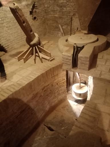 عکس پایاب قنات زارچ