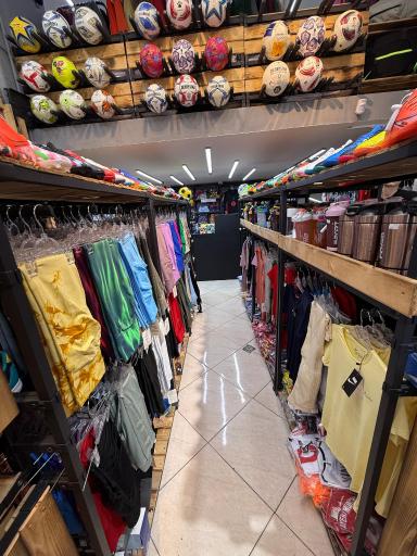 فروشگاه لوازم و پوشاک ورزشی ایران اسپورت