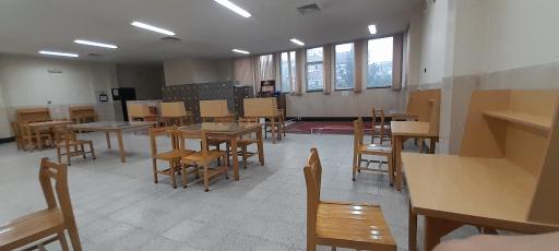 عکس سالن مطالعه معرفت