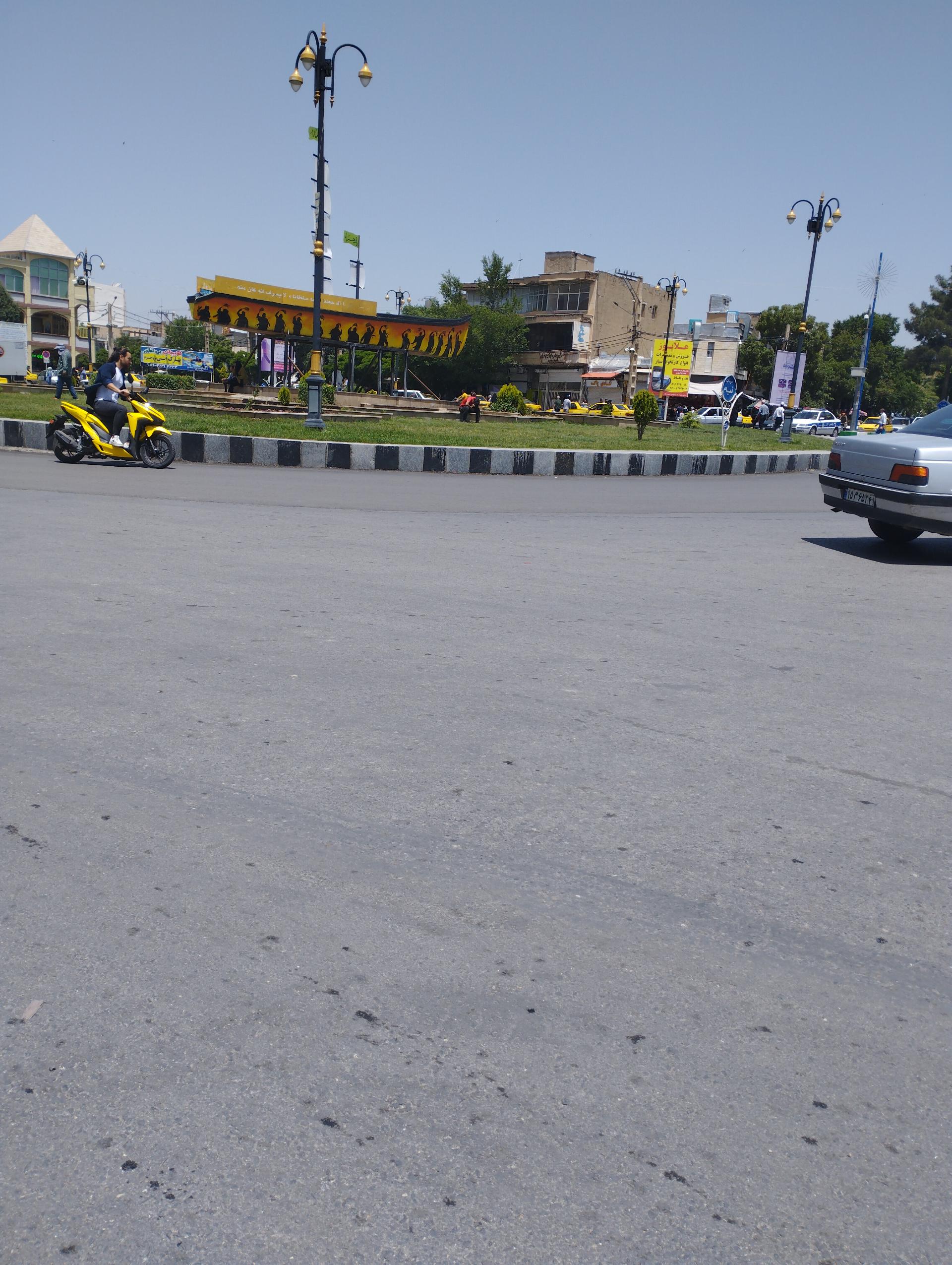 عکس میدان قیام(رازان)