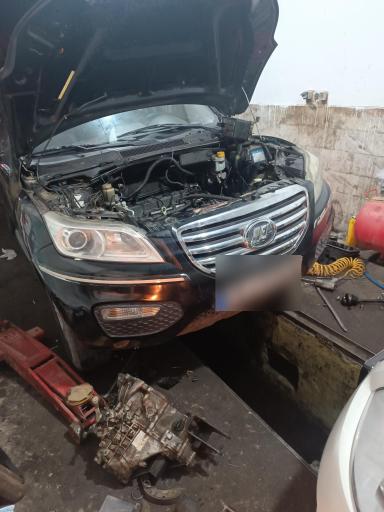 عکس تعمیرگاه هیوندا تکنیک