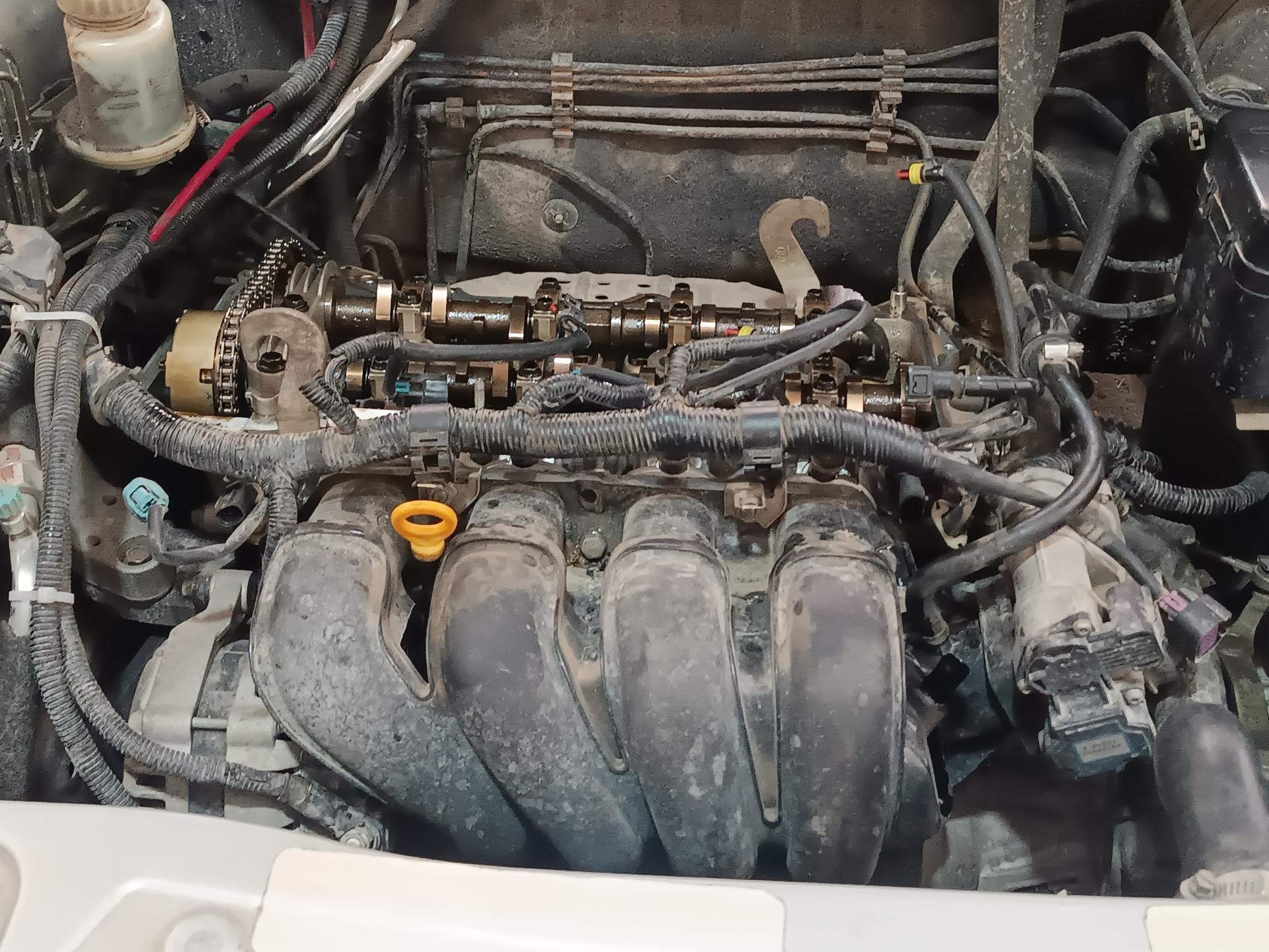 عکس تعمیرگاه هیوندا تکنیک