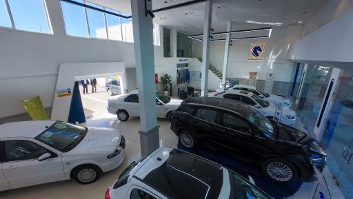 عکس نمایندگی ایران خودرو نمازی
