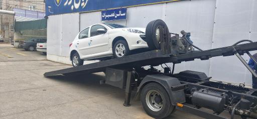 عکس نمایندگی ایران خودرو نمازی