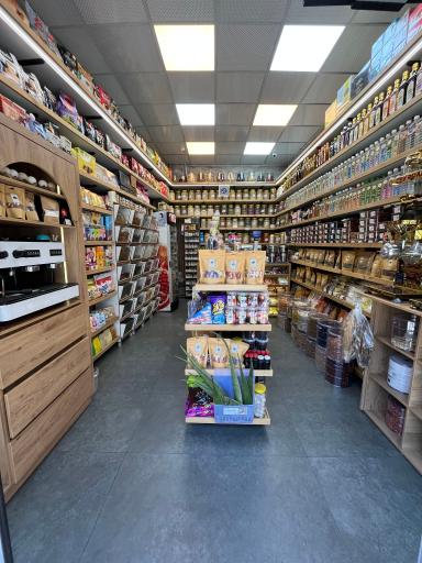 عکس عطاری  و خشکبار مژده دریانی