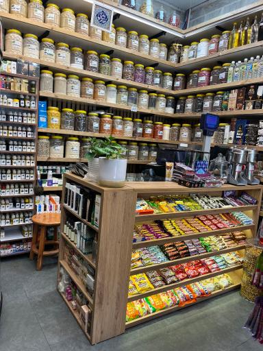 عکس عطاری  و خشکبار مژده دریانی