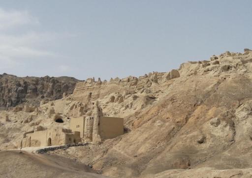 عکس قلعه چهل دختر