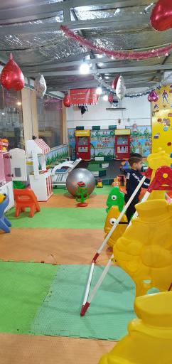 عکس شهربازی و خانه بازی قصر