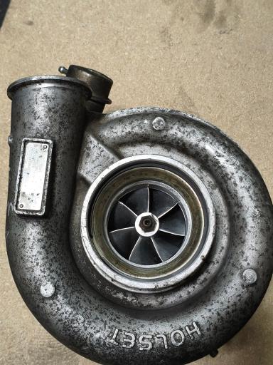 عکس تعمیرگاه سوپر شارژ۱۲۱