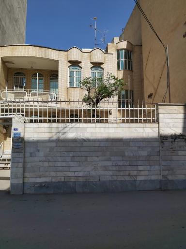 عکس اداره بیمه سلامت ساوه