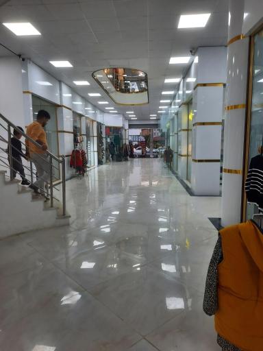 عکس مجتمع تجاری صالحی نژاد