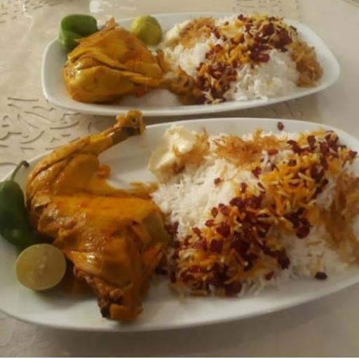 عکس تهیه غذای مجلسی