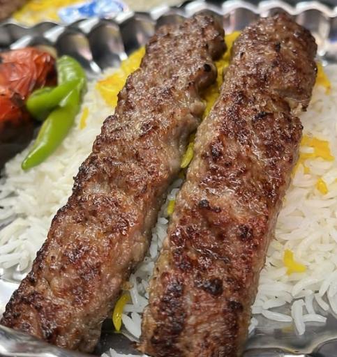 عکس تهیه غذای مجلسی