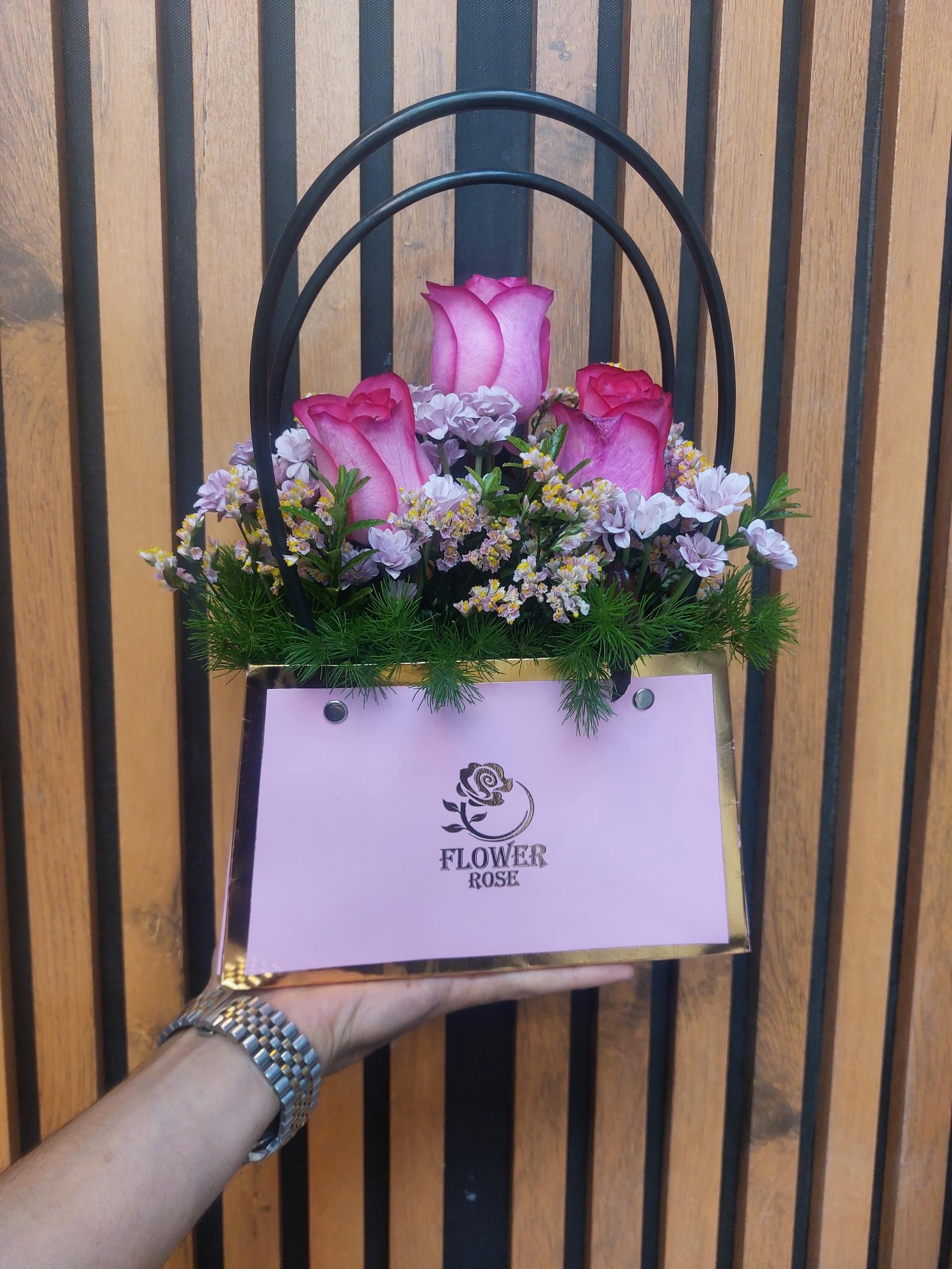 عکس گل فروشی باهار