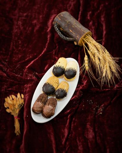 کافه قنادی نمونه 