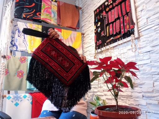 عکس فروشگاه صنایع دستی دوچ بلوچ