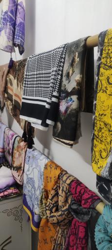 عکس گالری شال و روسری بلوط