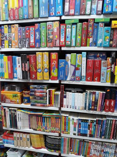 عکس کتاب و نوشت افزار پویش