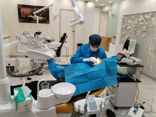 عکس دکتر اکرم ظفر بخش