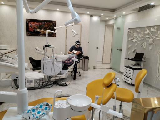 دکتر اکرم ظفر بخش