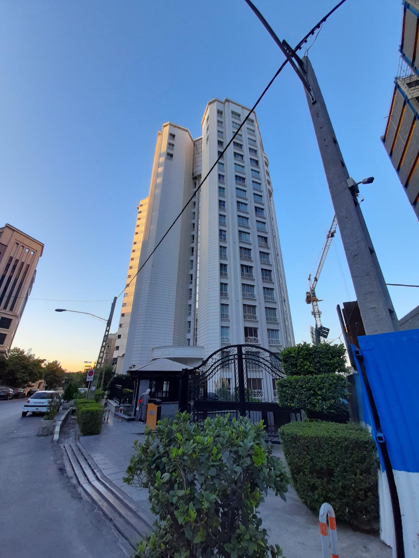 عکس برج نگین