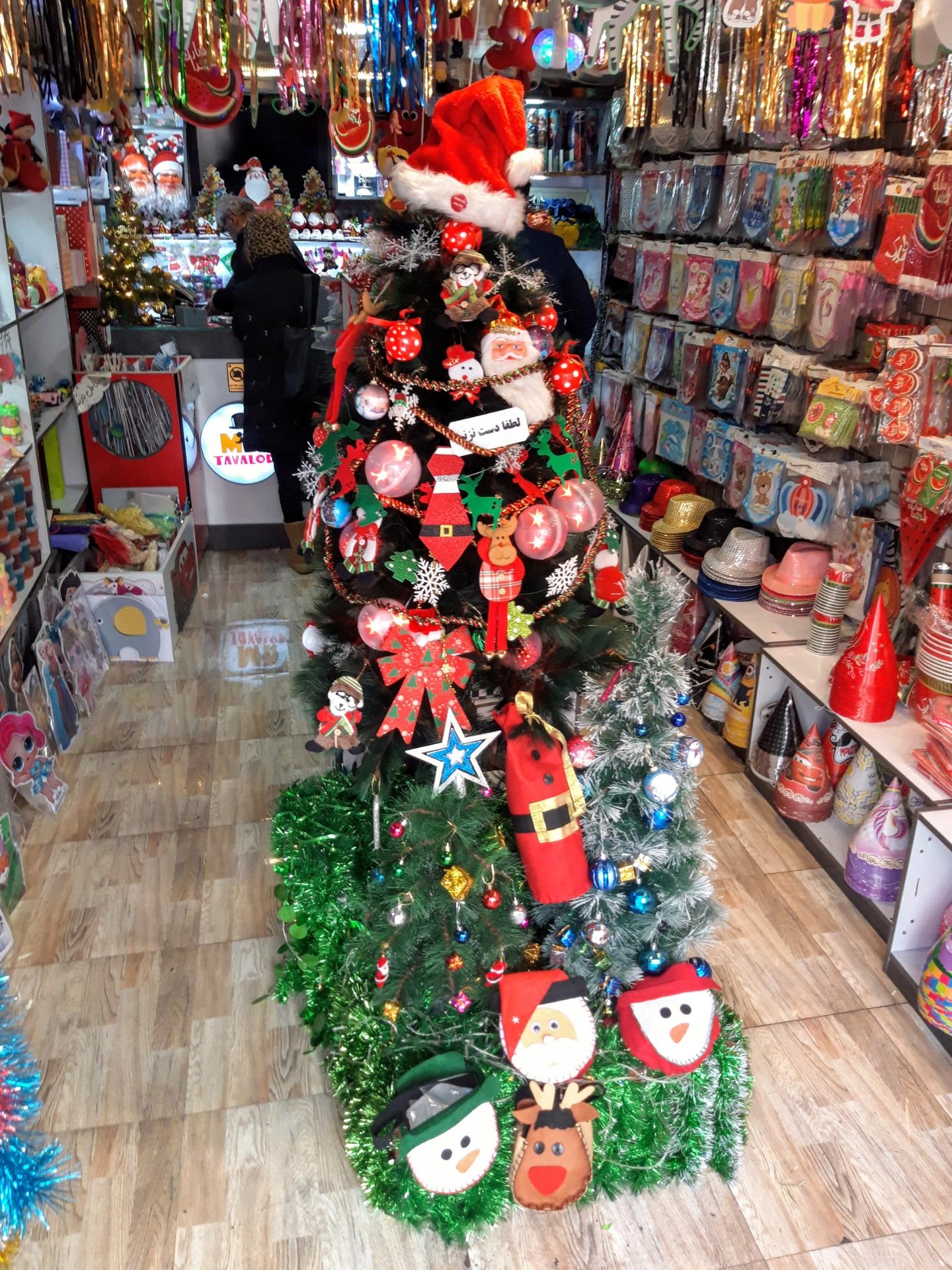 عکس مستر تولد (لوازم آتشبازی و نورافشانی)