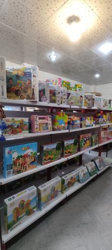 عکس باغ کتاب و بازی فکری باماکو 