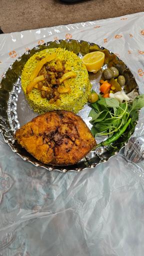 عکس رستوران سنتی شب نشین