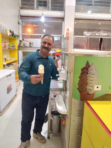 عکس کافه صبحانه الله آبادعباسی 