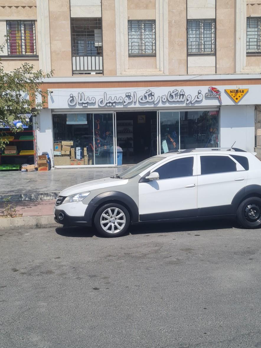 عکس فروشگاه رنگ اتومبیل میلان