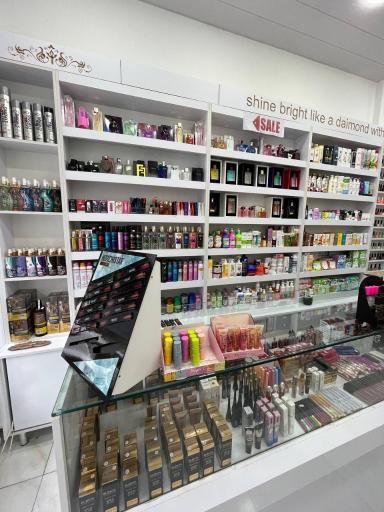 فروشگاه لوازم آرایشی بهداشتی اکلیل