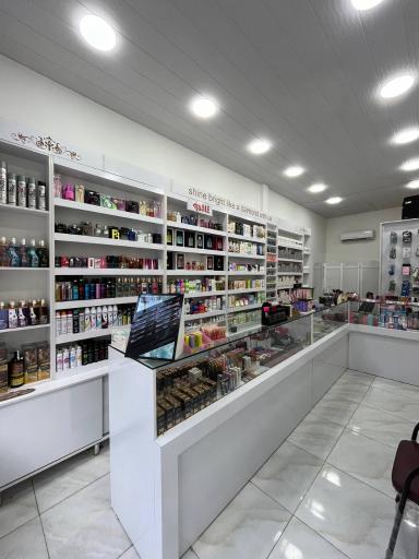 فروشگاه لوازم آرایشی بهداشتی اکلیل