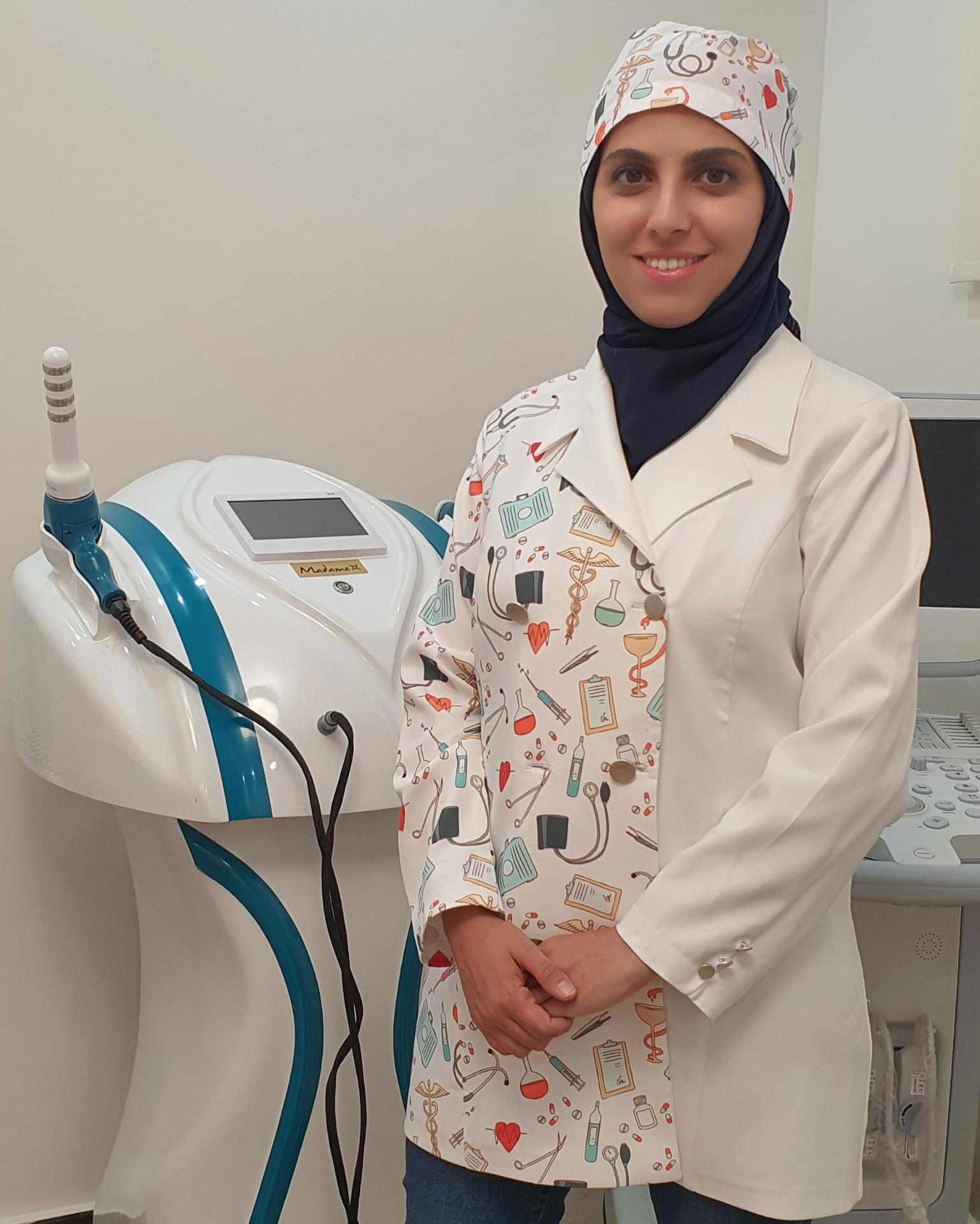 عکس دکتر سمیرا باقری وند