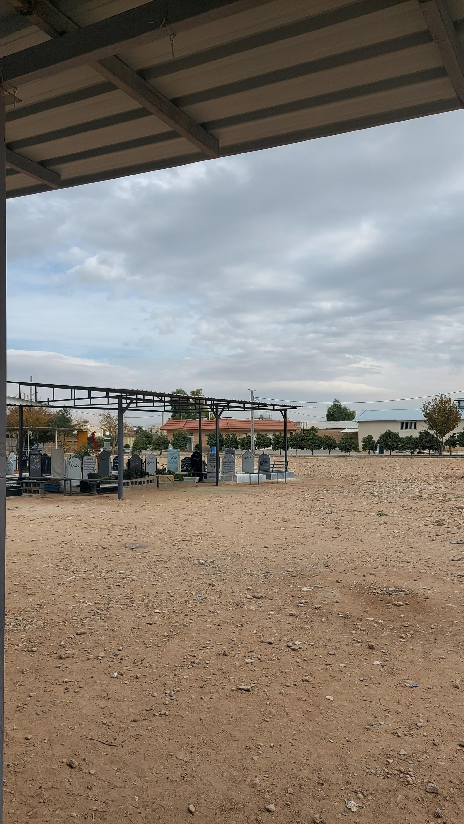 عکس قبرستان کشن