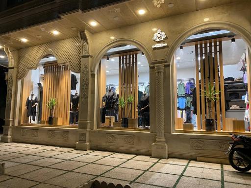 پوشاک پانیا