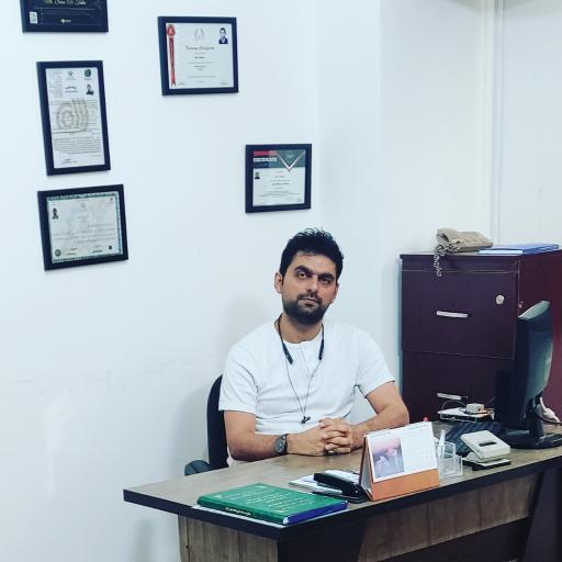 عکس آموزشگاه آرایشگری آقایان کیا 