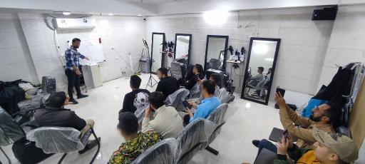 عکس آموزشگاه آرایشگری آقایان کیا 