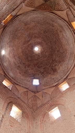 عکس گنبد سرخ