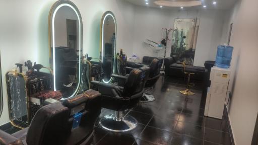 عکس آرایشگاه مردانه و کودکان موکات ولیعصر