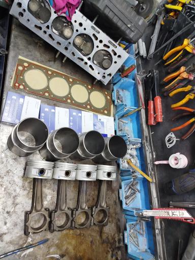 عکس تعمیرگاه خودرو سعید