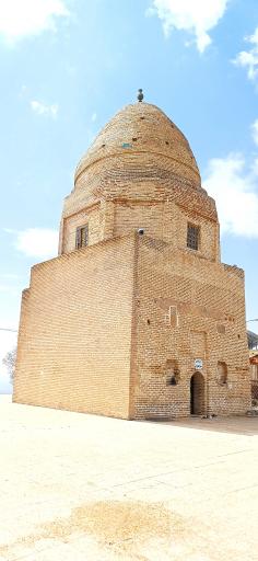 عکس آرامگاه اویس قرنی