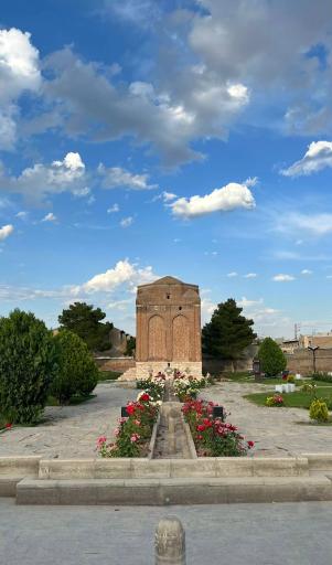 عکس گنبد سرخ