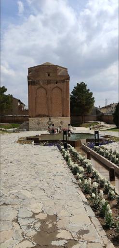 عکس گنبد سرخ